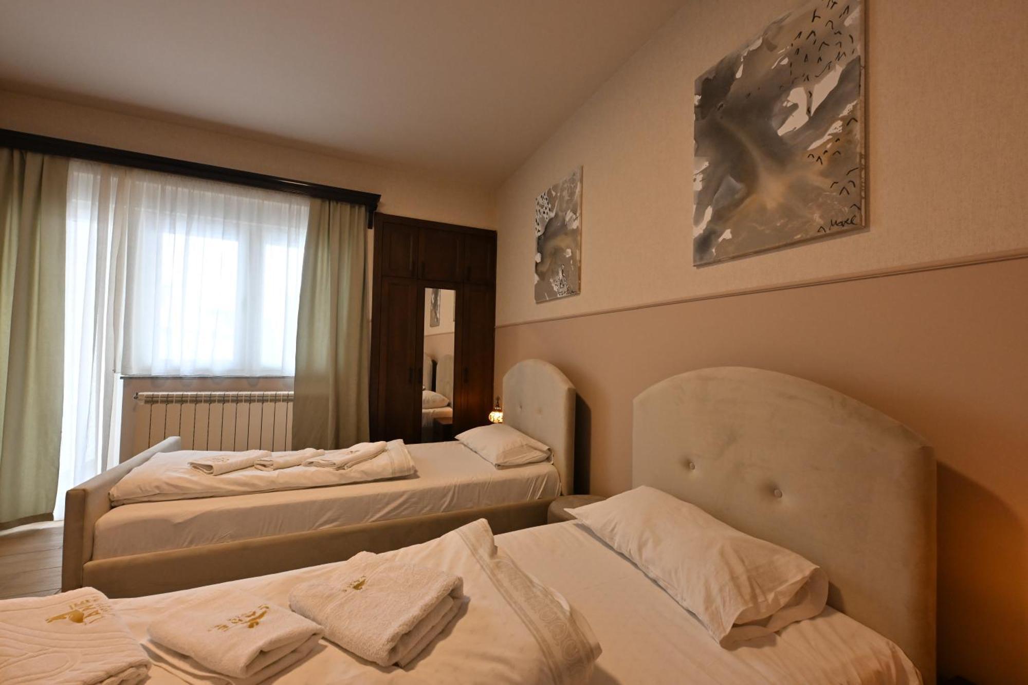 Hotel Lane Sjenica Exterior photo